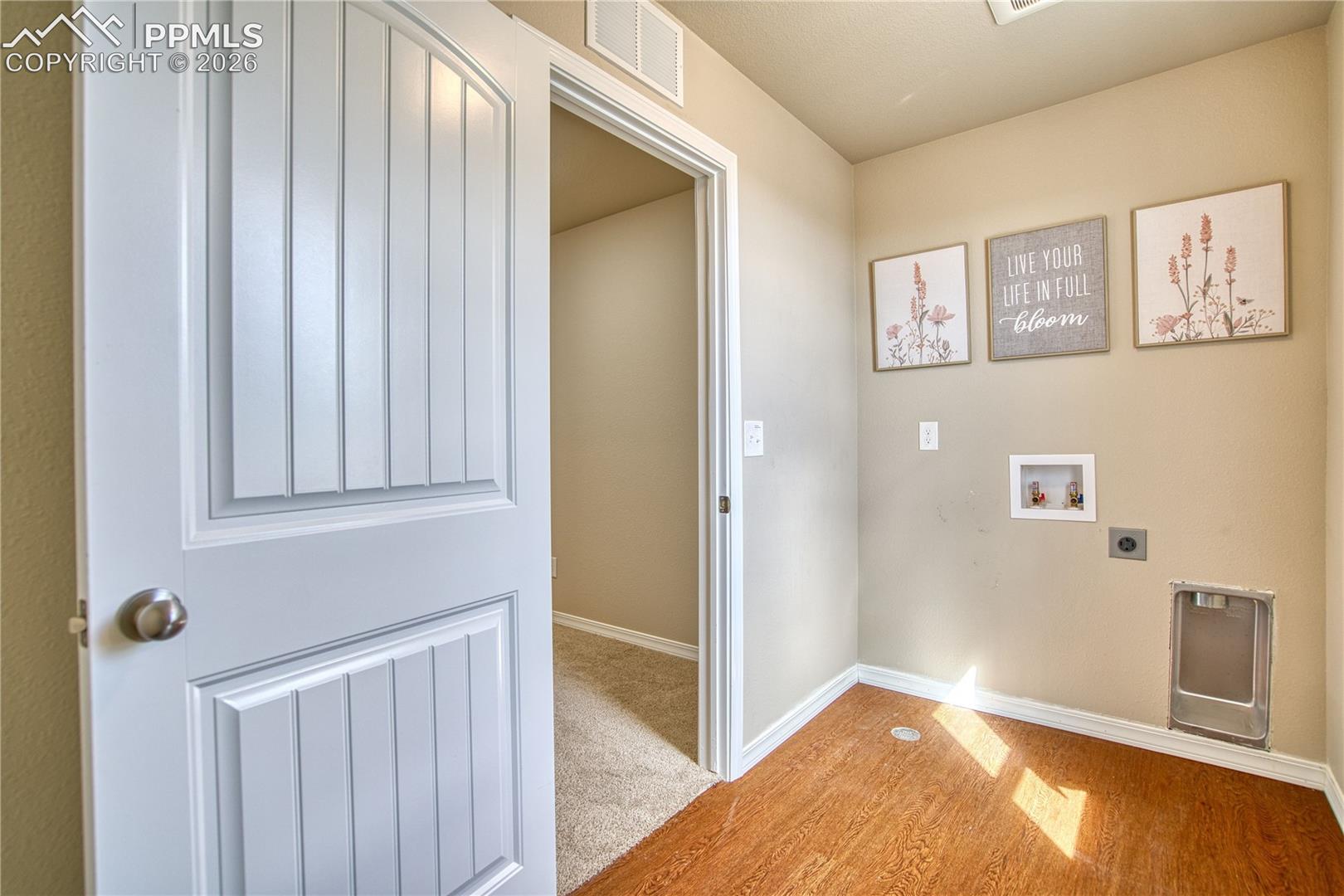 Listing photo 30 for 10104 Bluffstone Court