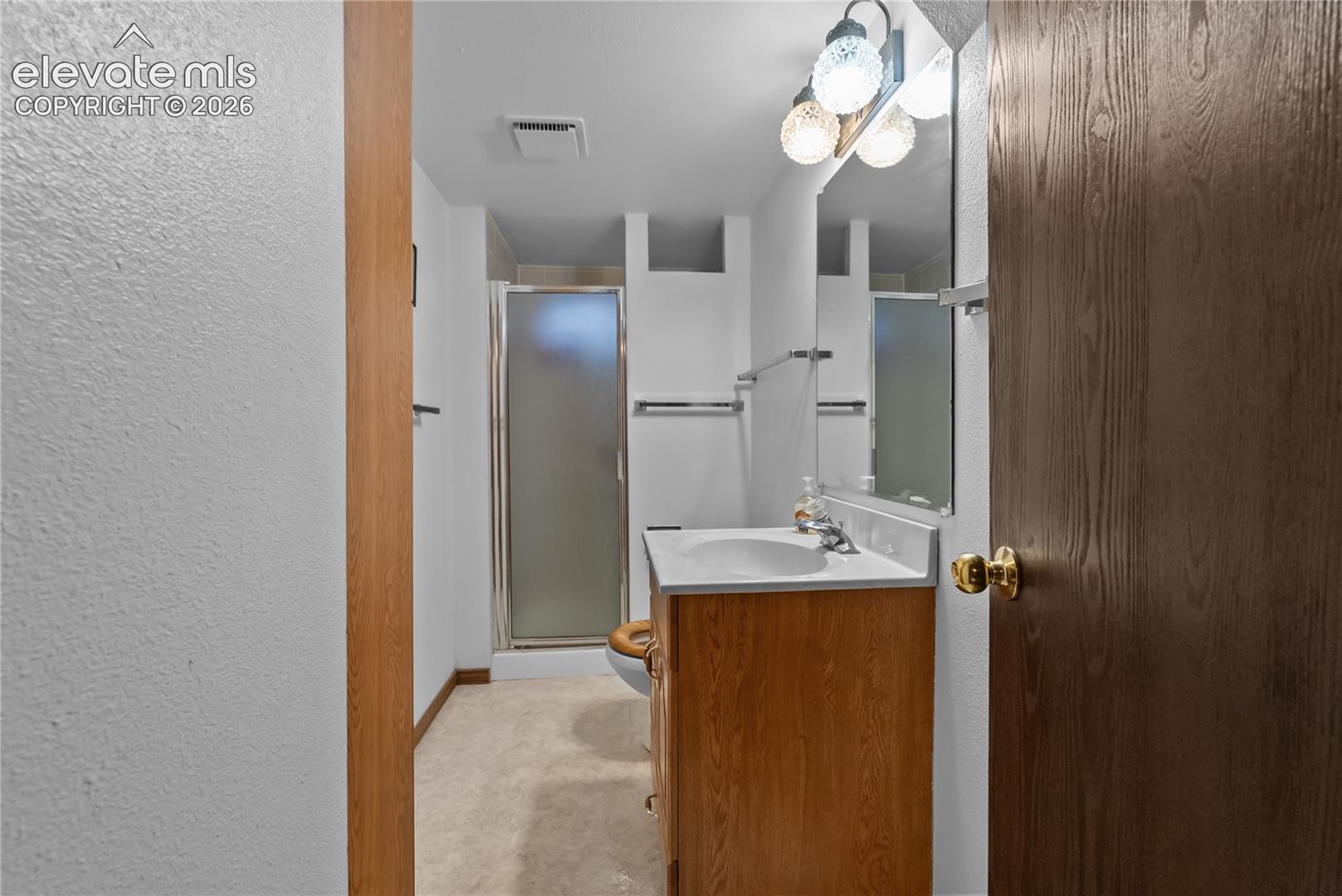 Listing photo 23 for 3523 White Pine Court