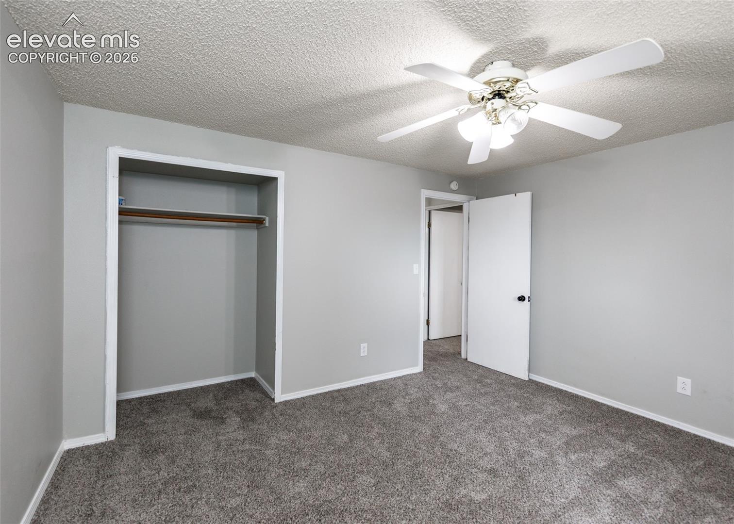 Listing photo 26 for 604 Fountain Mesa Road