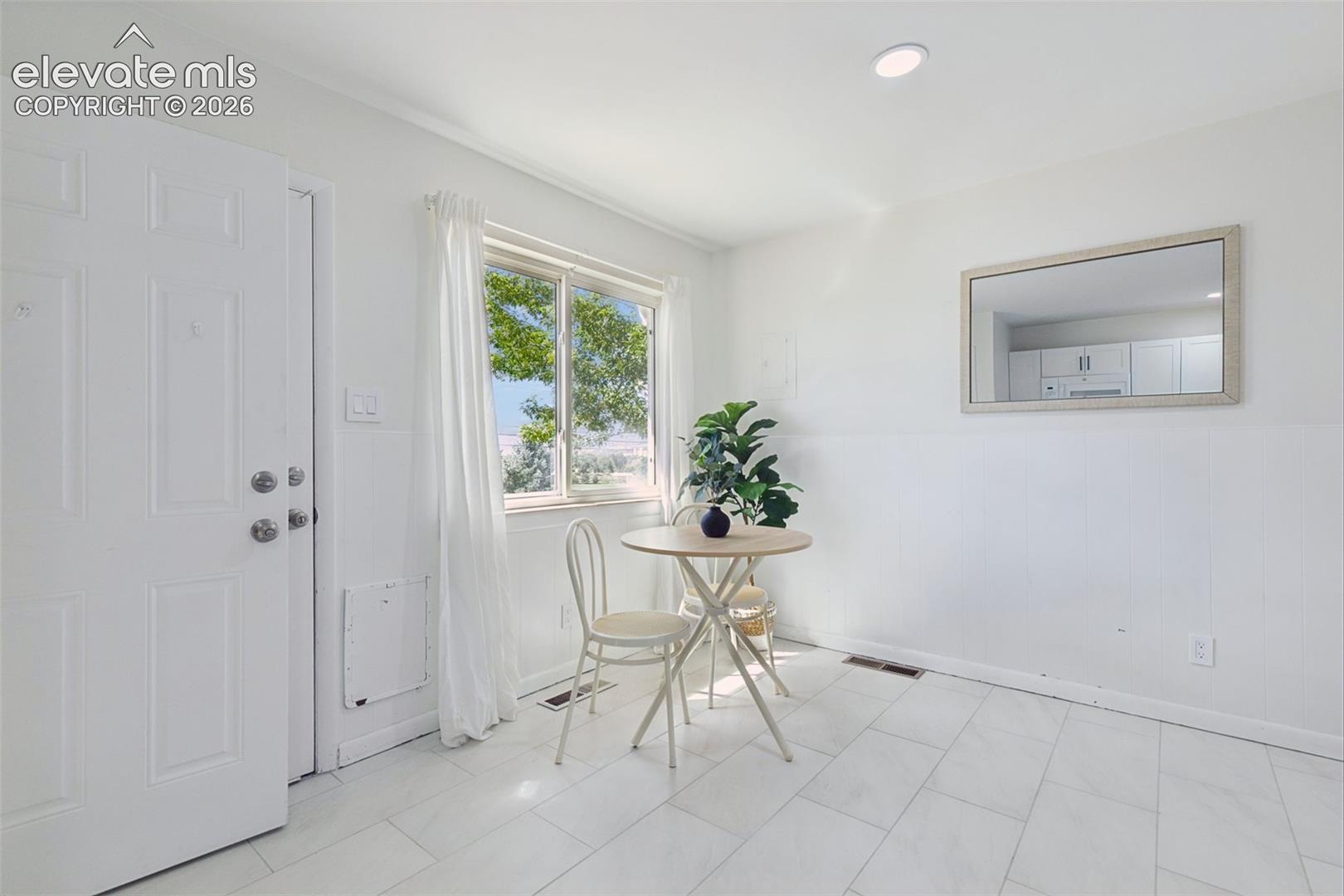 Listing photo 12 for 1501 Newcastle Street
