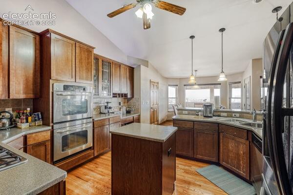 Listing photo 8 for 11303 Mount Gateway Drive