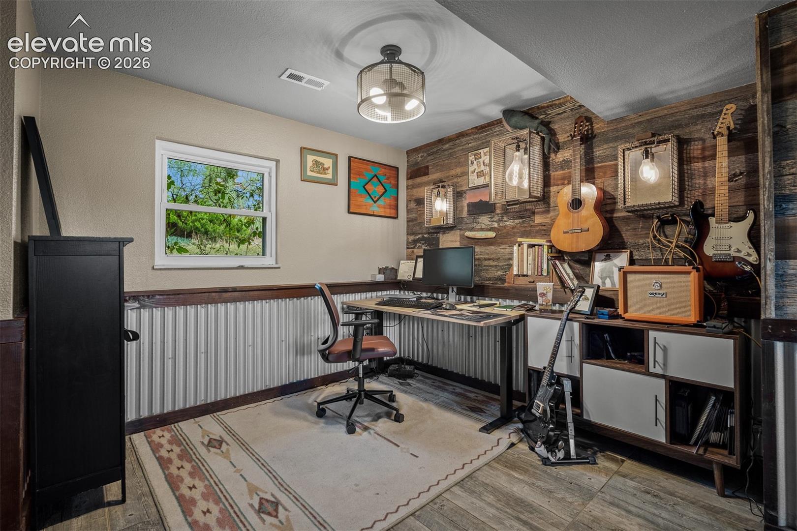 Listing photo 27 for 5119 Constitution Avenue