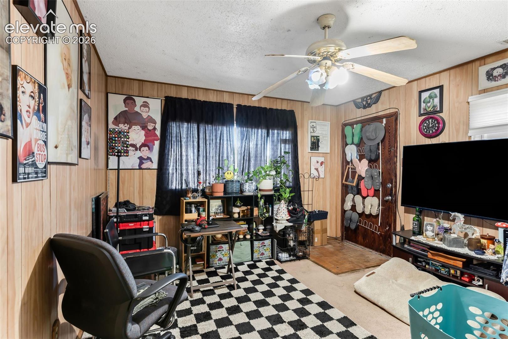 Listing photo 4 for 2120 W 11th Street