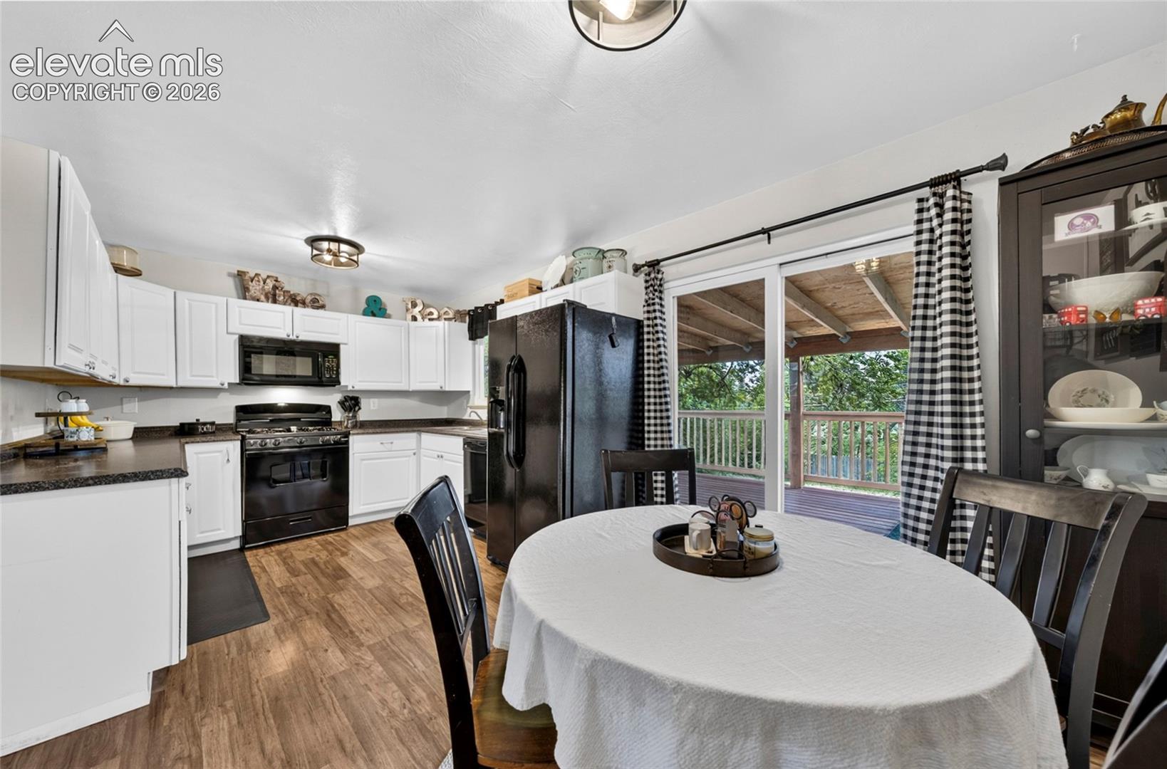 Listing photo 8 for 45 Watson Boulevard