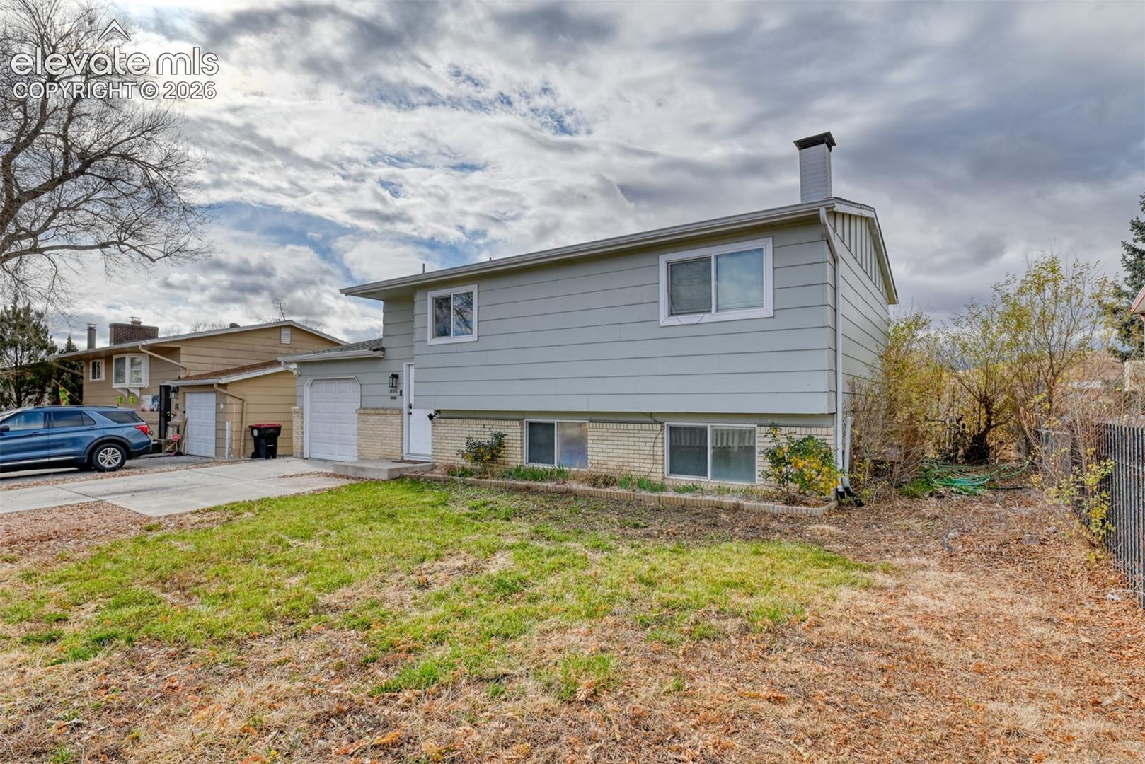Listing photo 2 for 1530 Leigh Lane