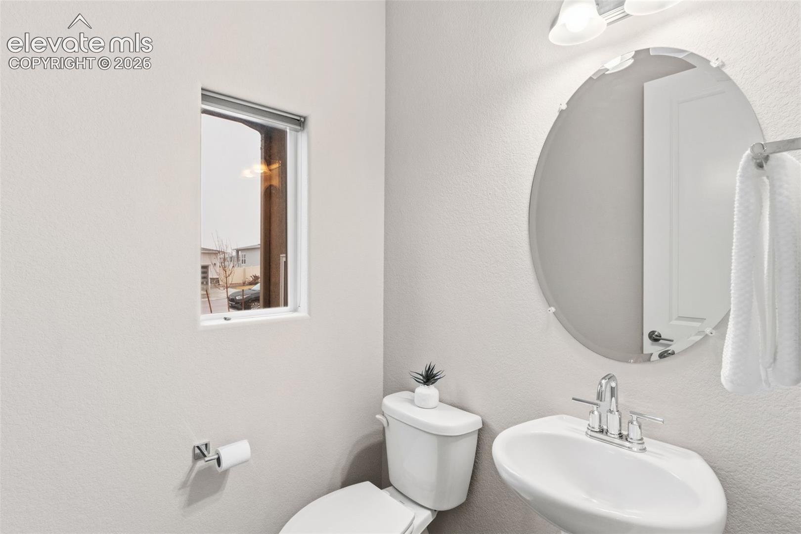 Listing photo 14 for 9833 Marble Canyon Way
