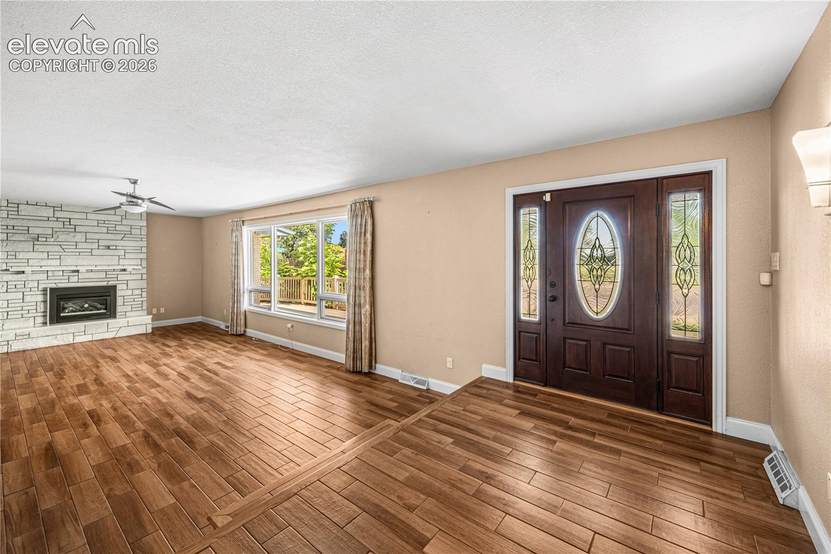 Listing photo 6 for 3514 St Clair Avenue