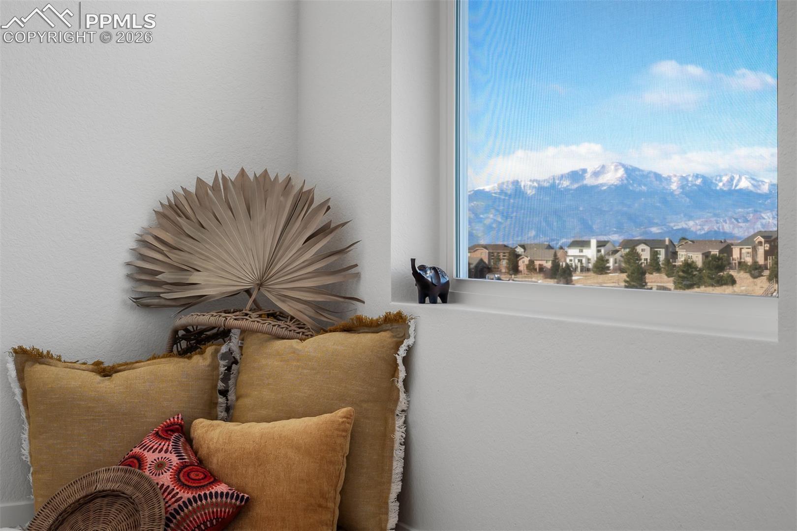 Listing photo 16 for 8850 Frolic View