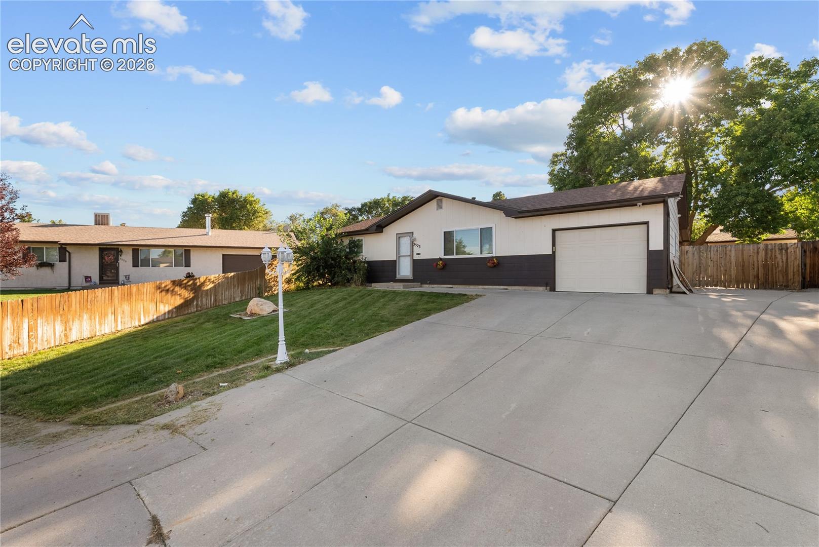 Listing photo 36 for 3523 White Pine Court