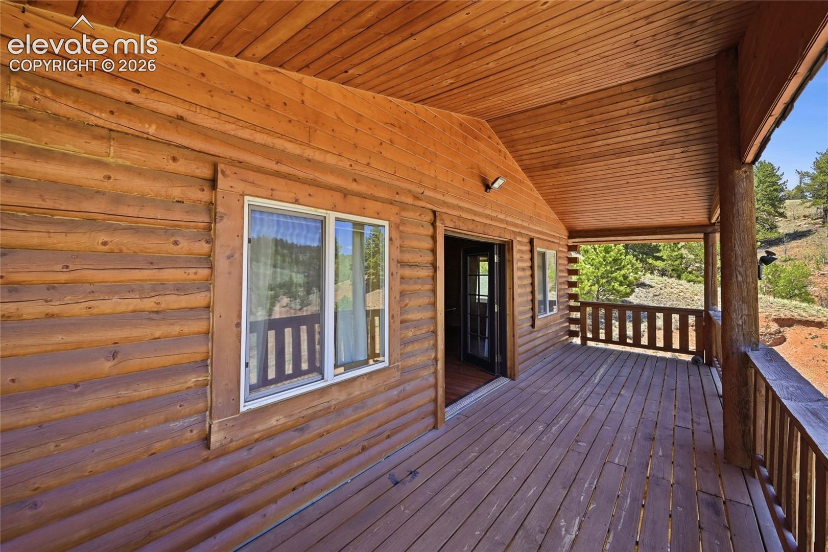 Listing photo 27 for 927 Stonehenge Drive