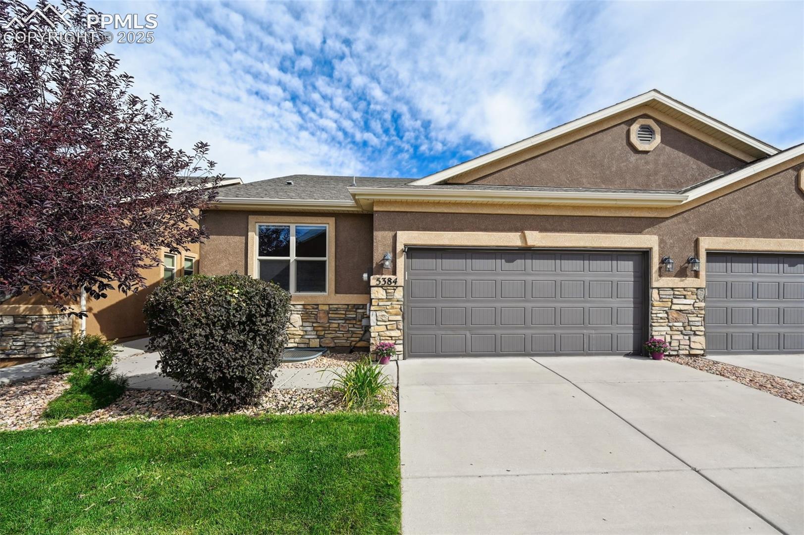 5384 Oak Spring Heights
