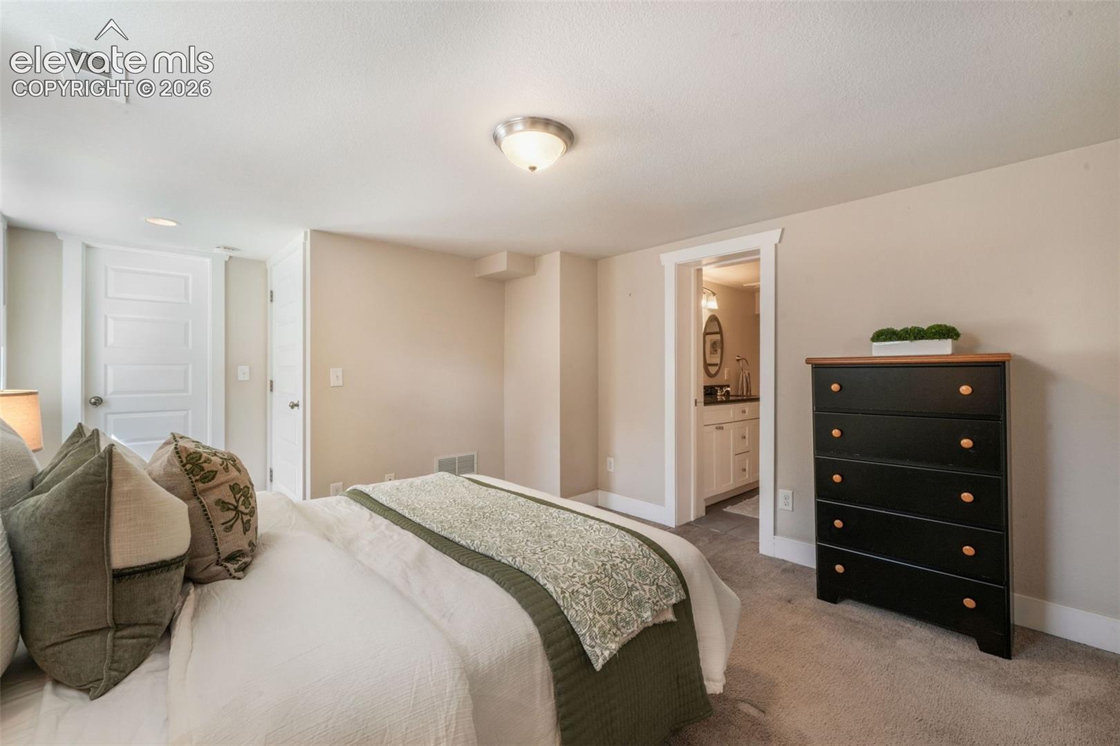 Listing photo 27 for 4145 Pecos Street