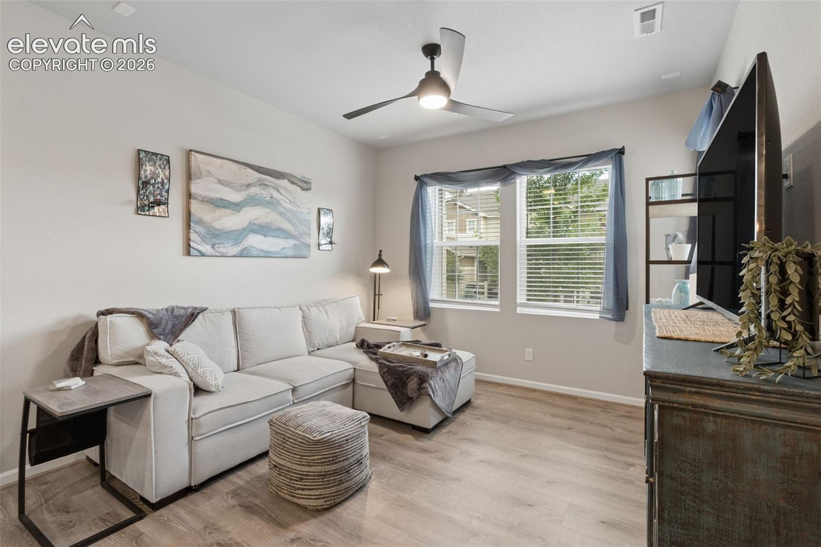 Listing photo 5 for 16376 Rustlers Range Point
