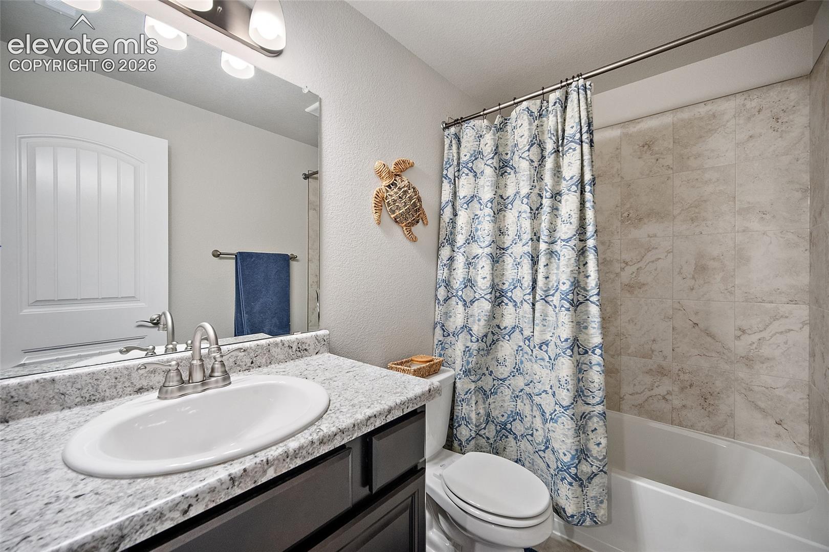 Listing photo 24 for 12832 Scenic Walk Drive