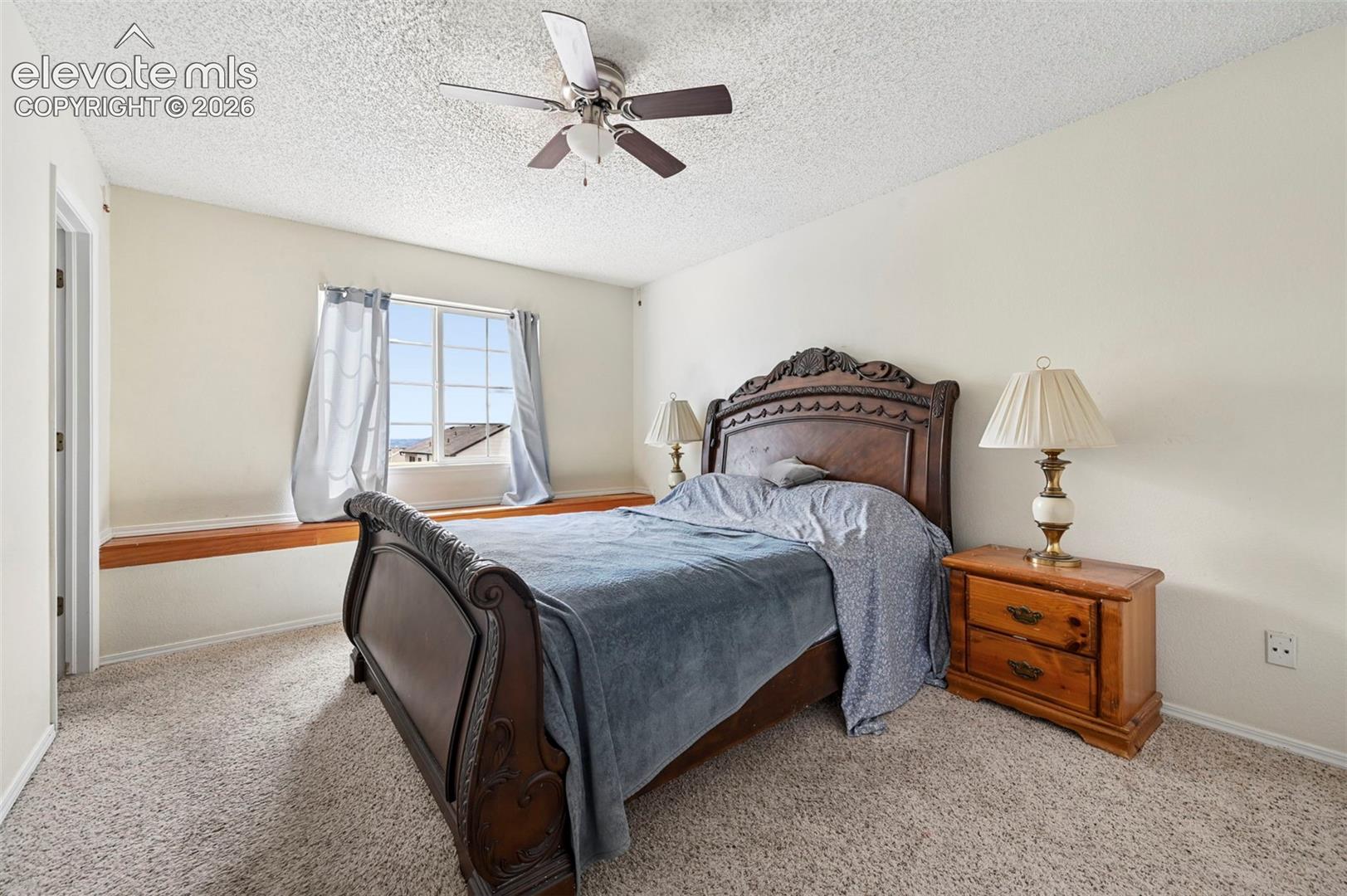 Listing photo 14 for 6382 Zermatt Drive