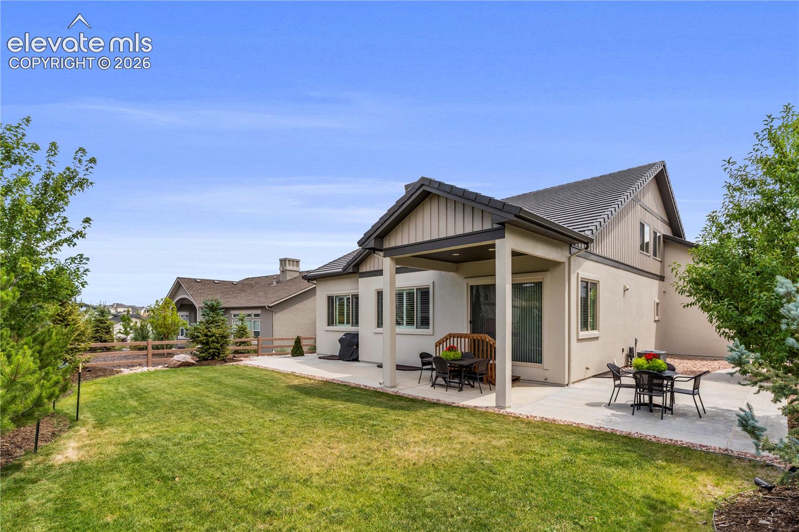 Listing photo 6 for 1848 Walnut Creek Court
