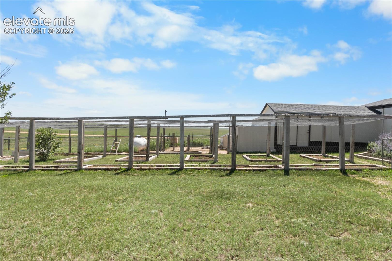 Listing photo 9 for 29950 Big Springs Road