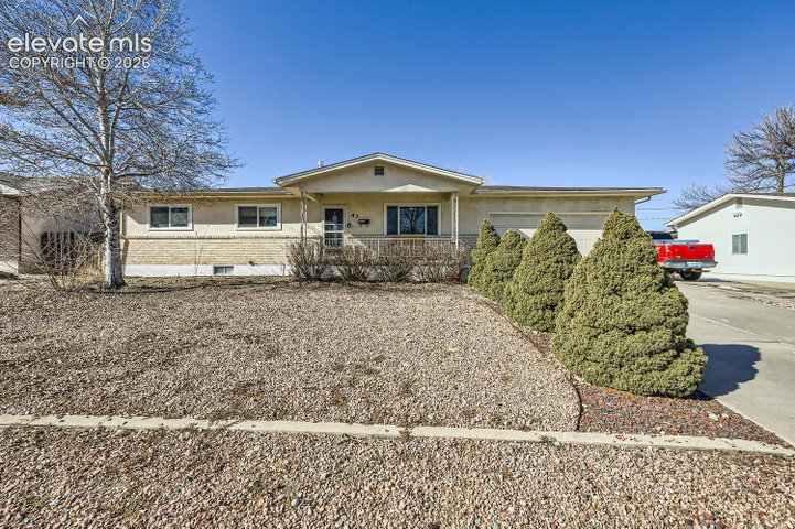 43 Fordham Circle — listing photo