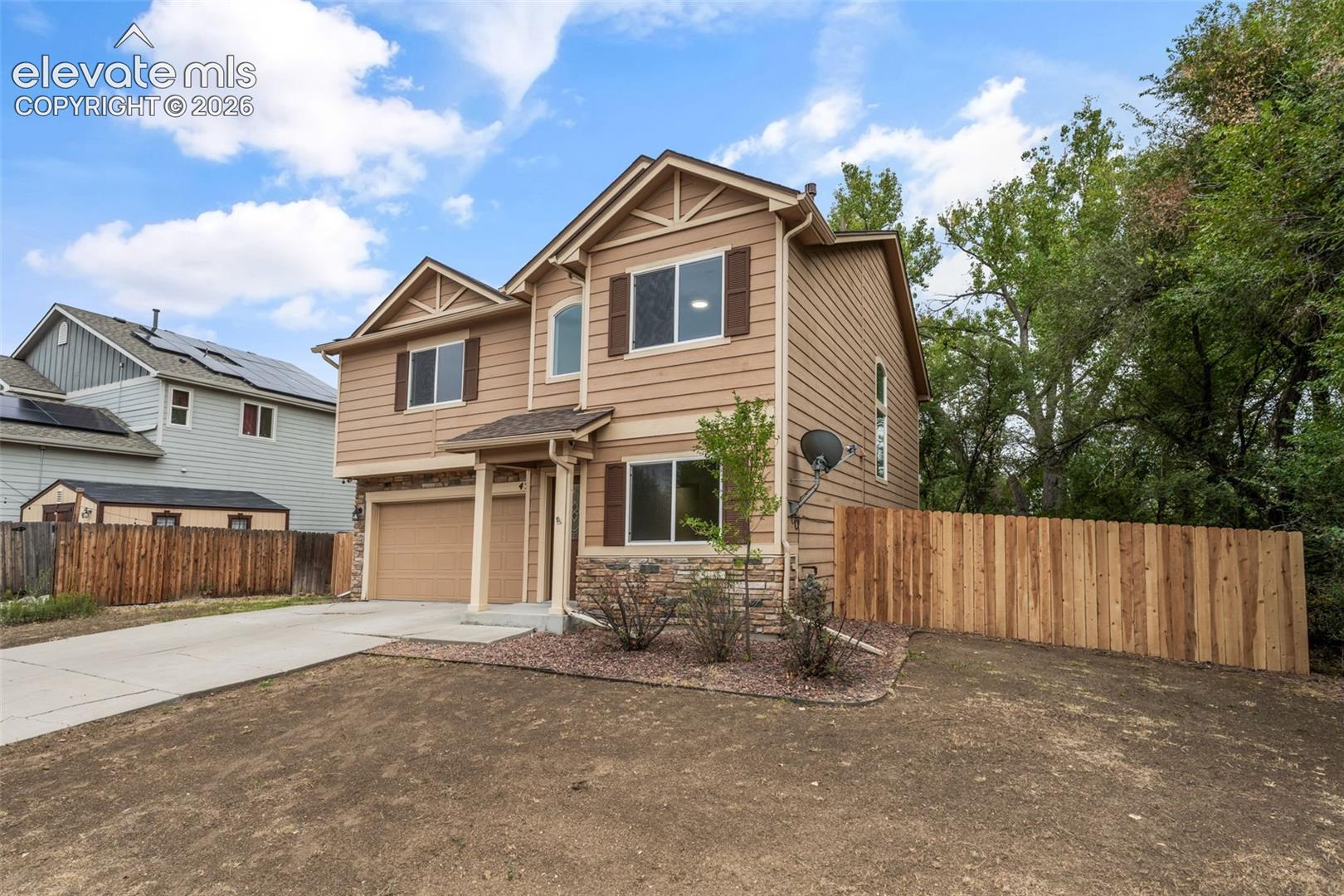 Listing photo 7 for 421 Autumn Place