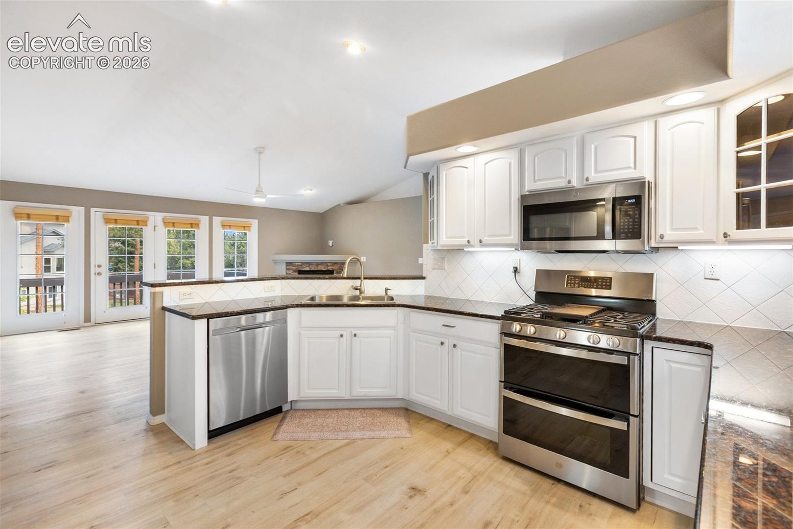 Listing photo 14 for 671 Misty Pines Circle