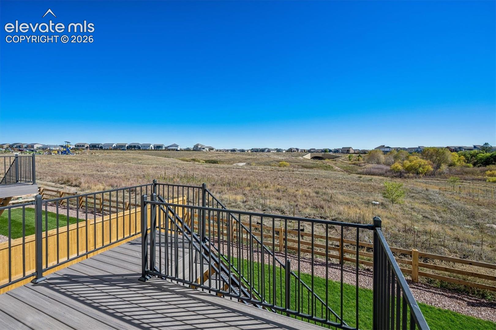 Listing photo 3 for 7907 Grey Bark Way
