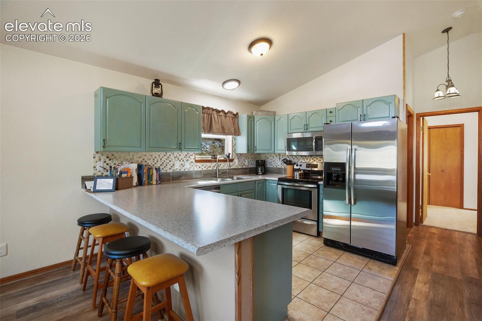 Listing photo 22 for 493 Horseshoe Drive