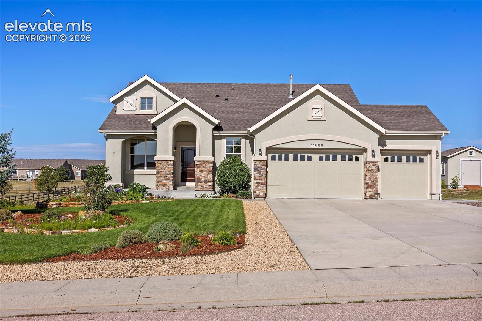 Listing photo 3 for 11386 San Luis Peak Way