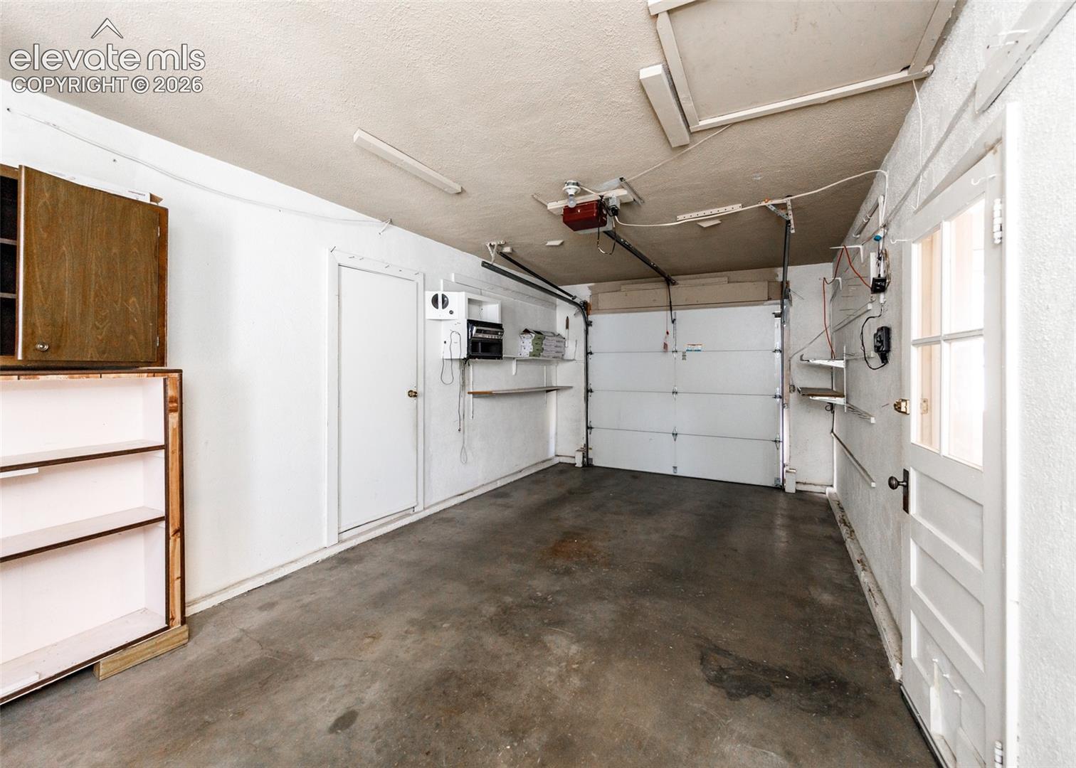 Listing photo 29 for 2203 Templeton Gap Road