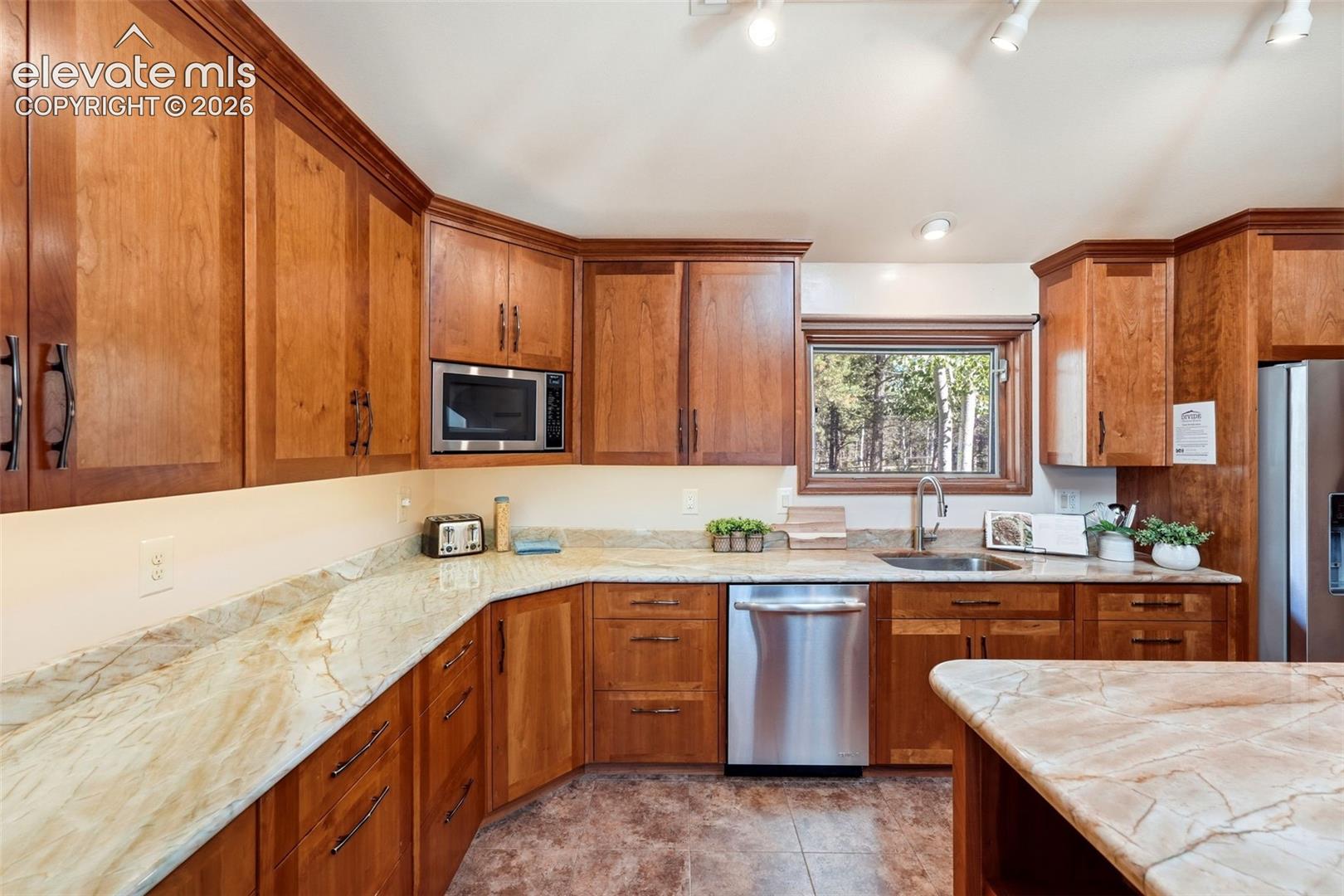 Listing photo 11 for 1509 County Road 25