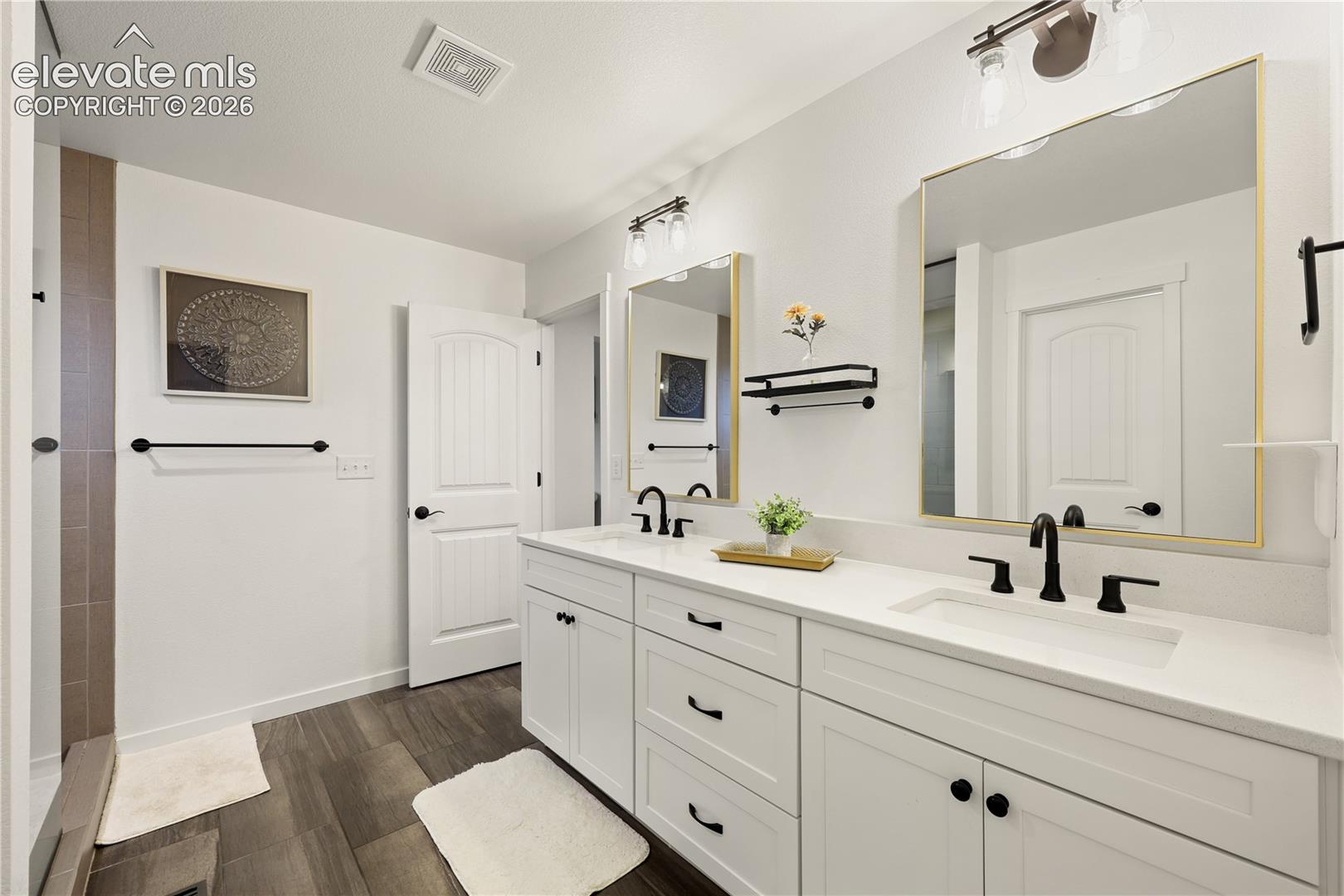 Listing photo 26 for 6538 Cumbre Vista Way