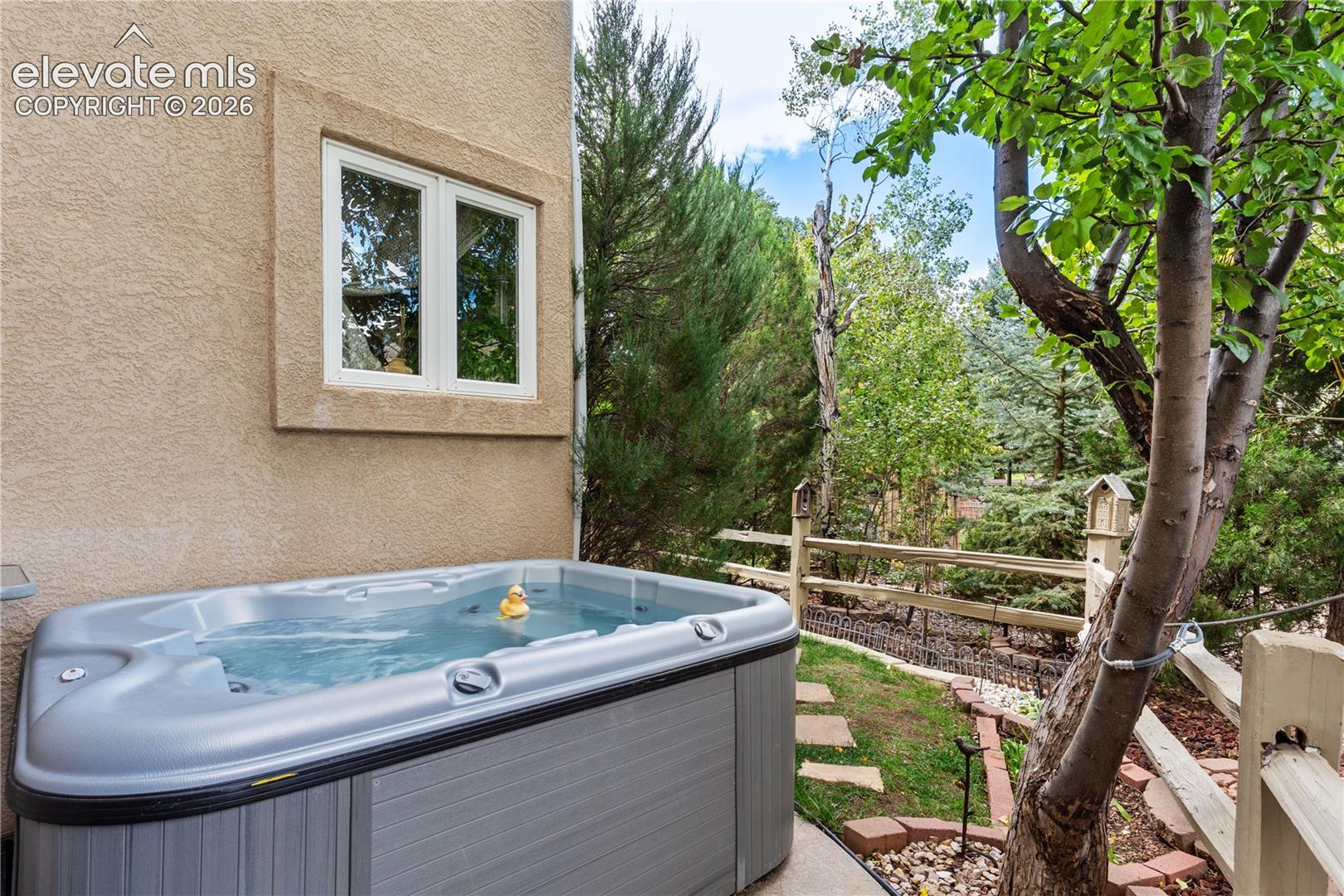 Listing photo 44 for 2285 Vanreen Drive