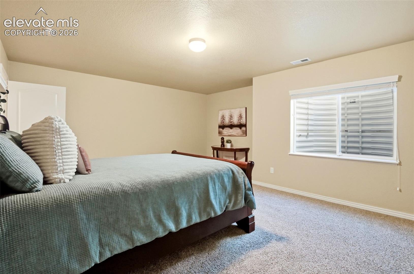 Listing photo 9 for 10363 Capital Peak Way
