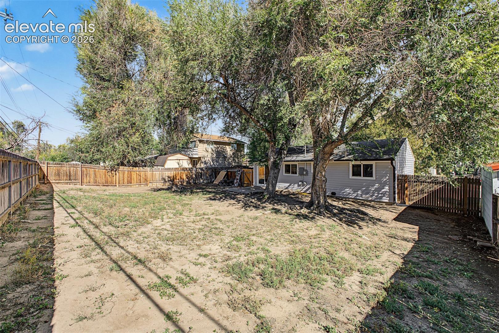 Listing photo 32 for 1612 Widefield Drive