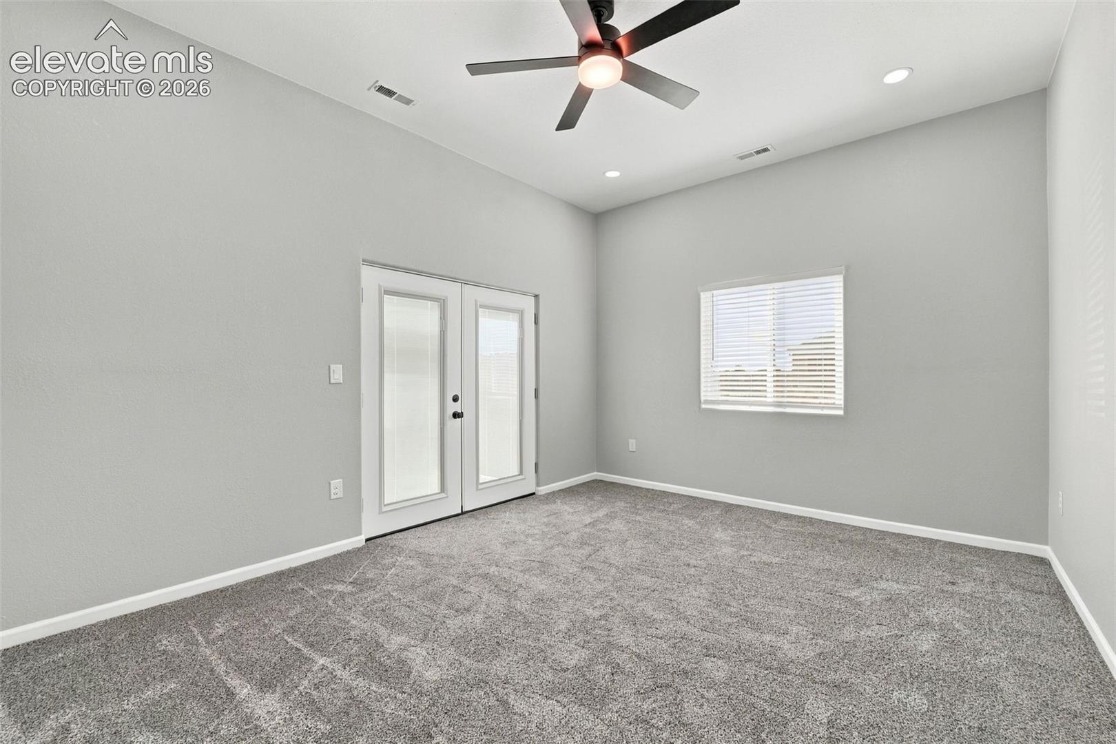 Listing photo 9 for 2200 Lewis Avenue