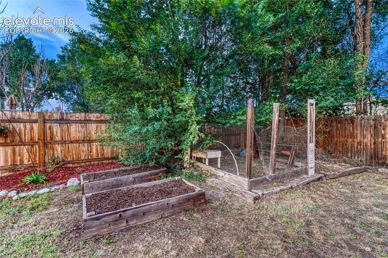 2045 Heathercrest Drive, photo 36