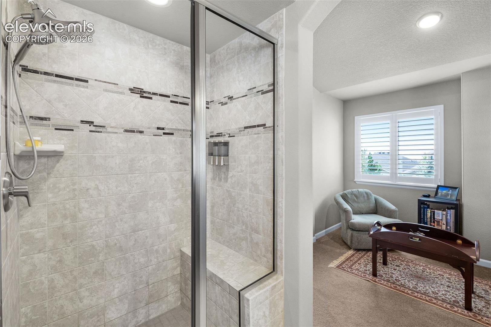 Listing photo 19 for 9828 Surrey Run Drive