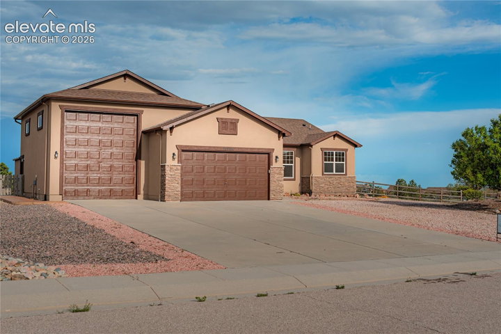 11824 Black Hills Drive — listing photo