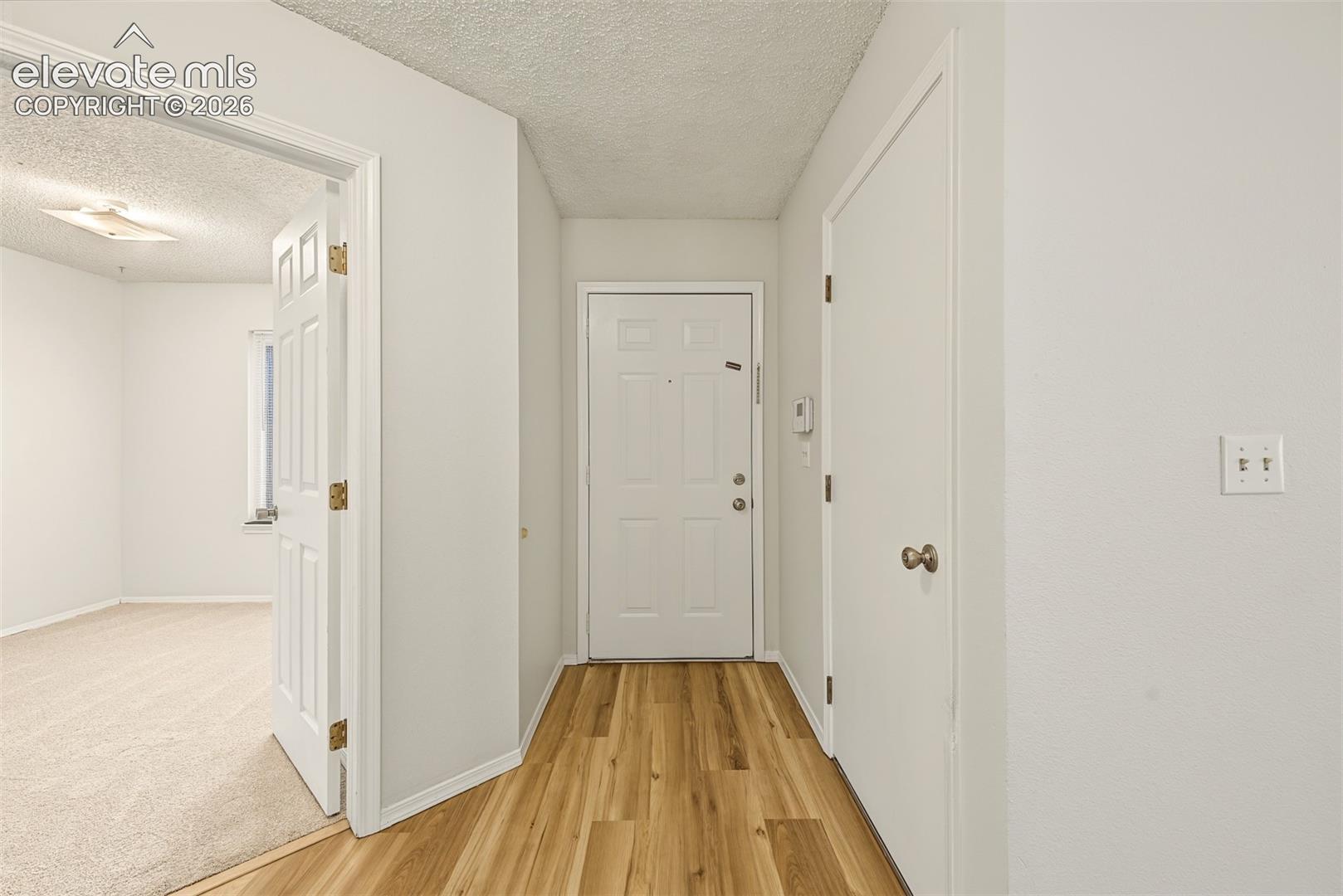 Listing photo 4 for 8430 Sassafras Drive