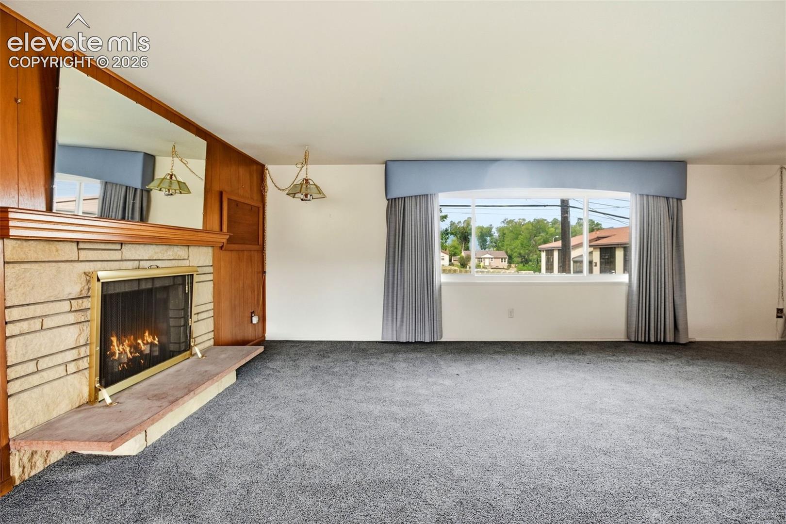 Listing photo 9 for 1442 Bellaire Drive