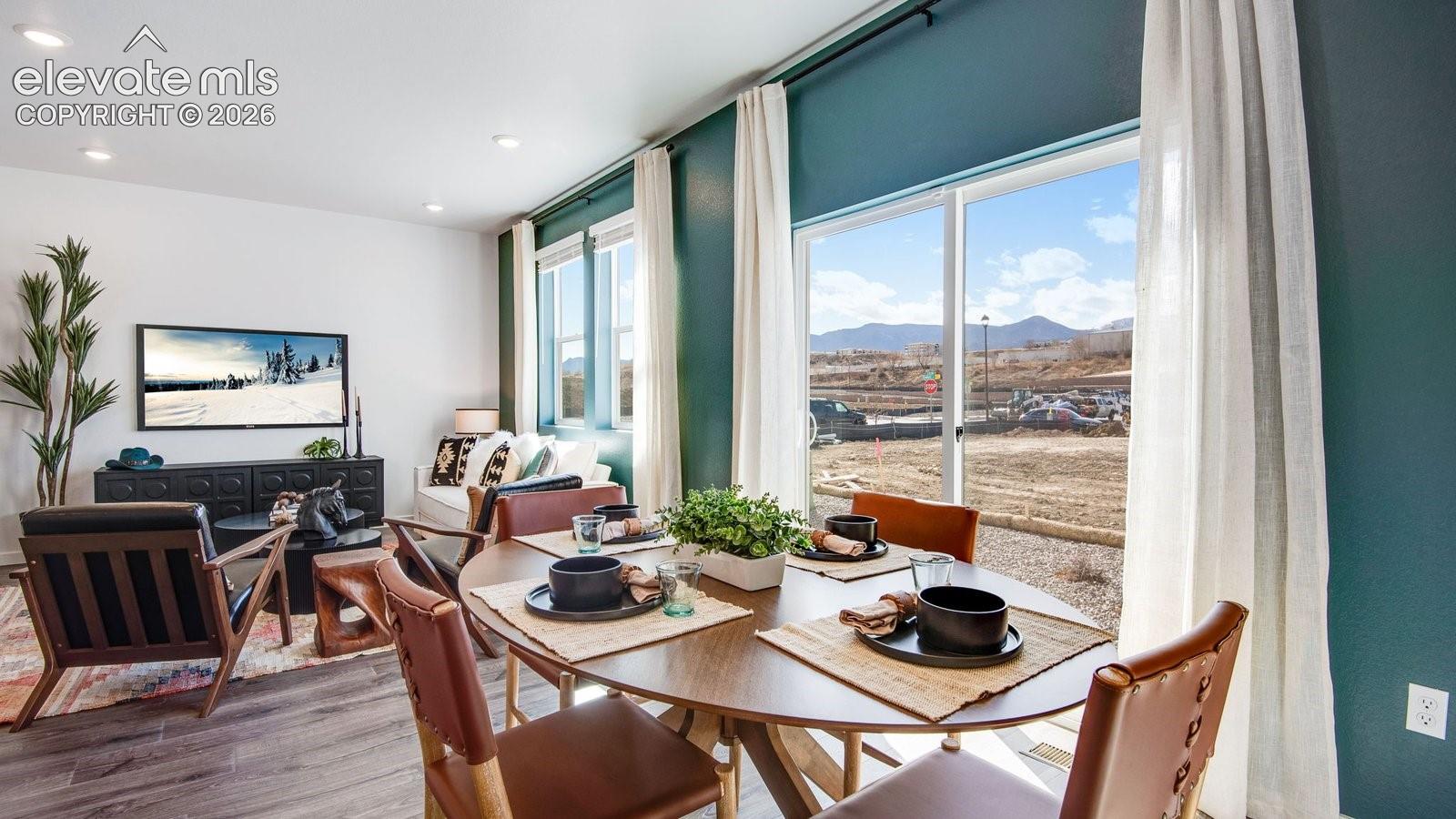 Listing photo 9 for 3645 Glenna Place