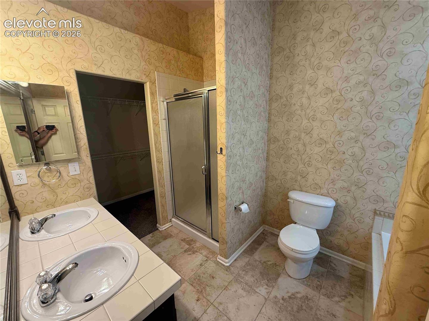 Listing photo 11 for 8309 Confluence Point