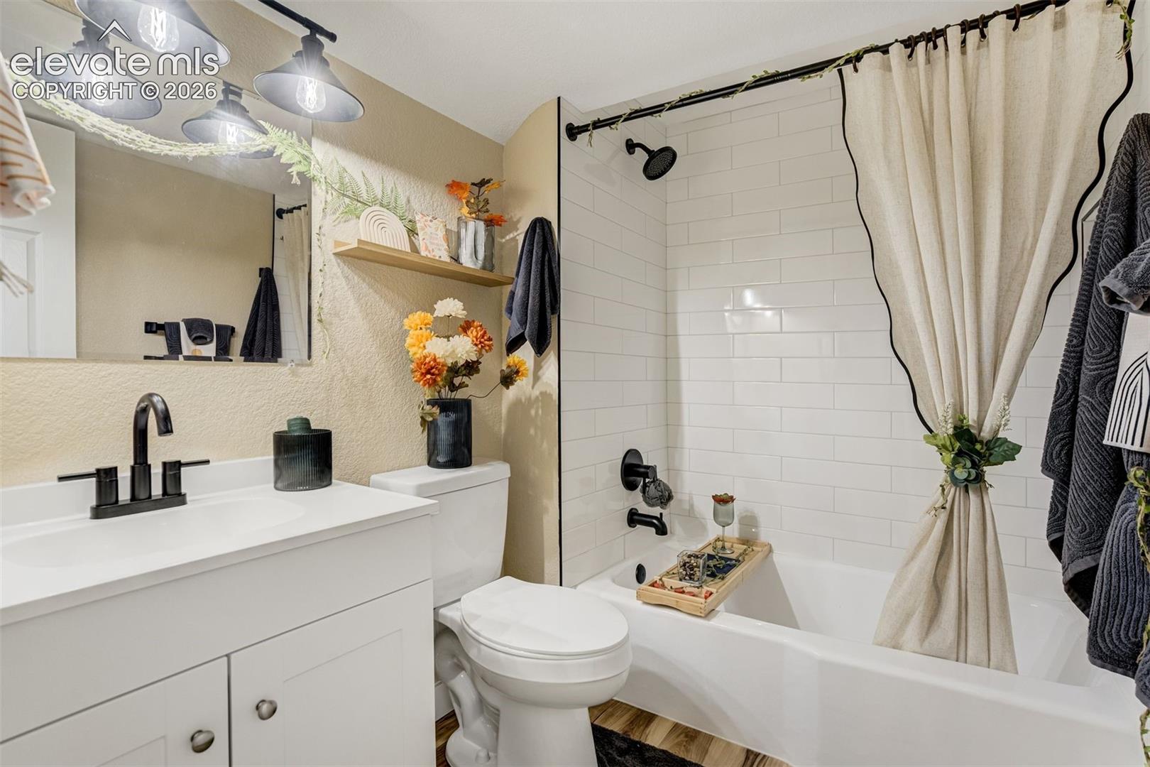 Listing photo 42 for 1730 Auburn Drive
