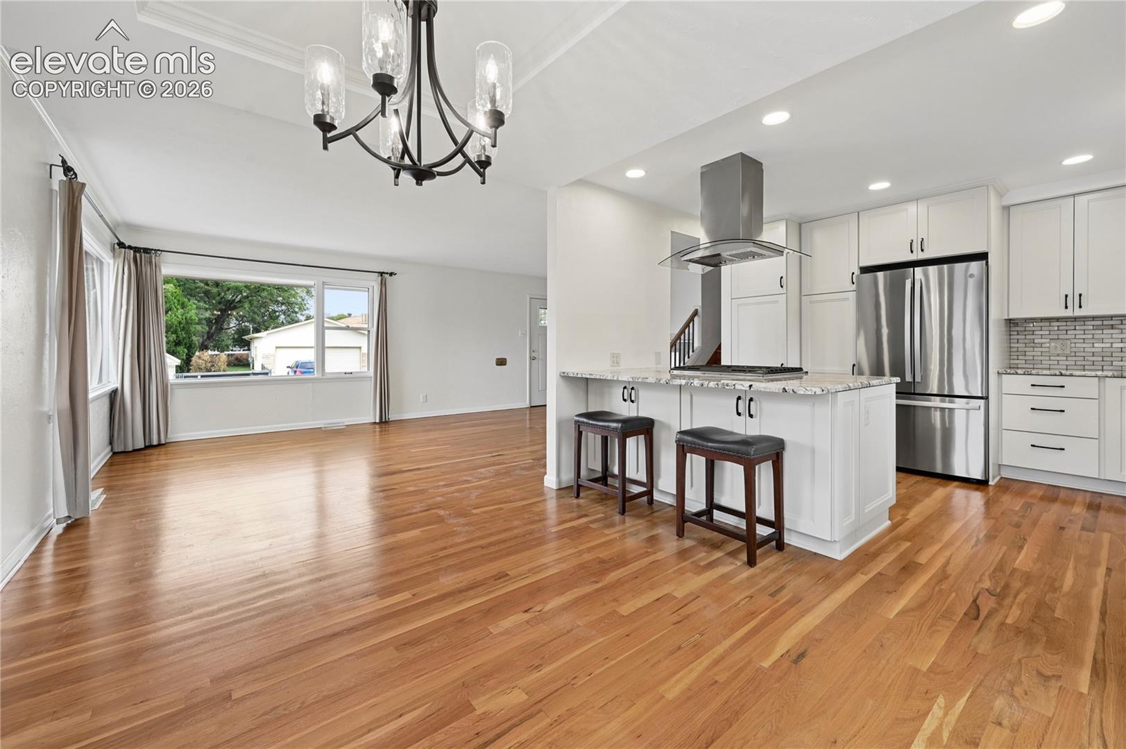 Listing photo 14 for 801 Westacres Avenue