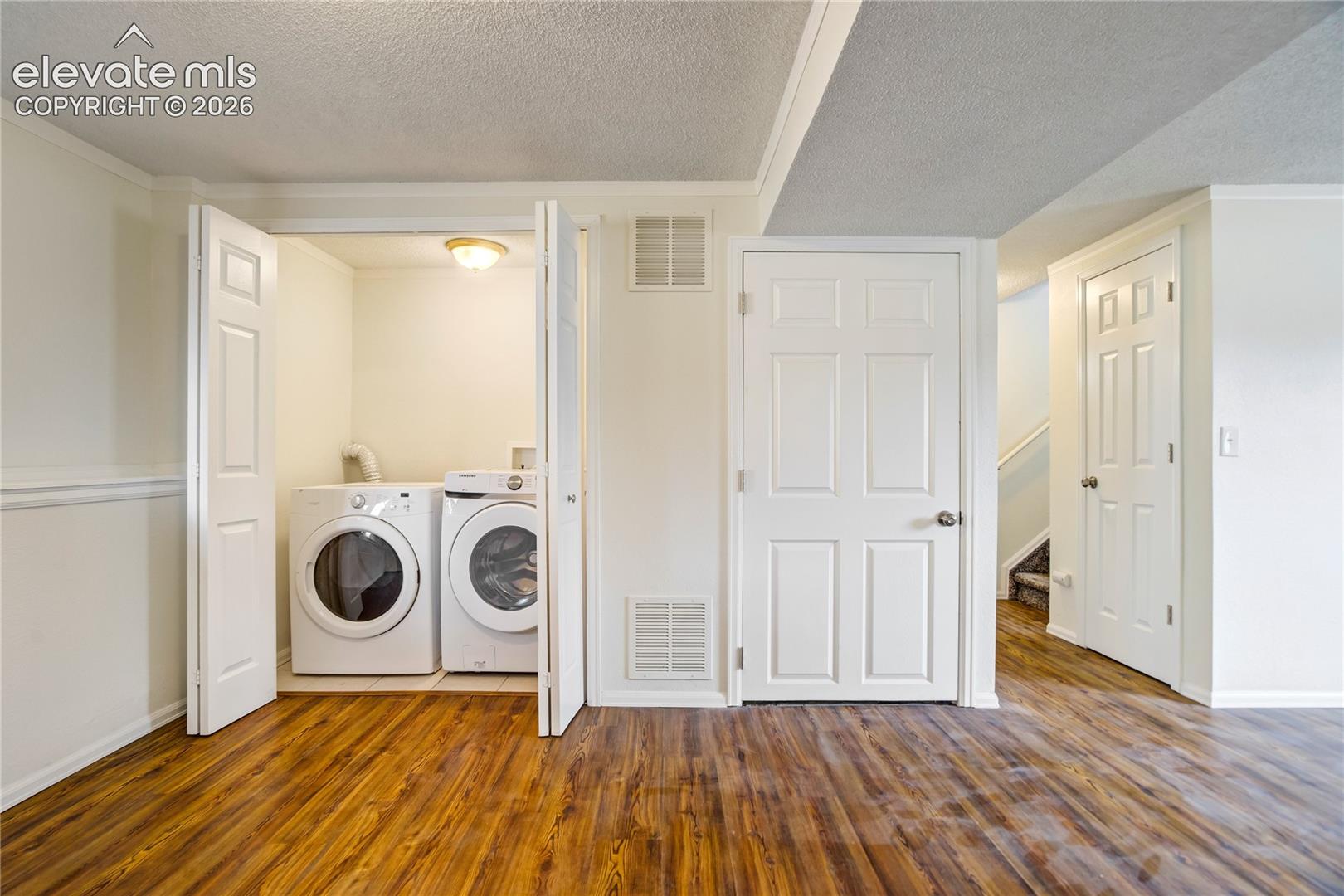 4340 Drummond Street, photo 29