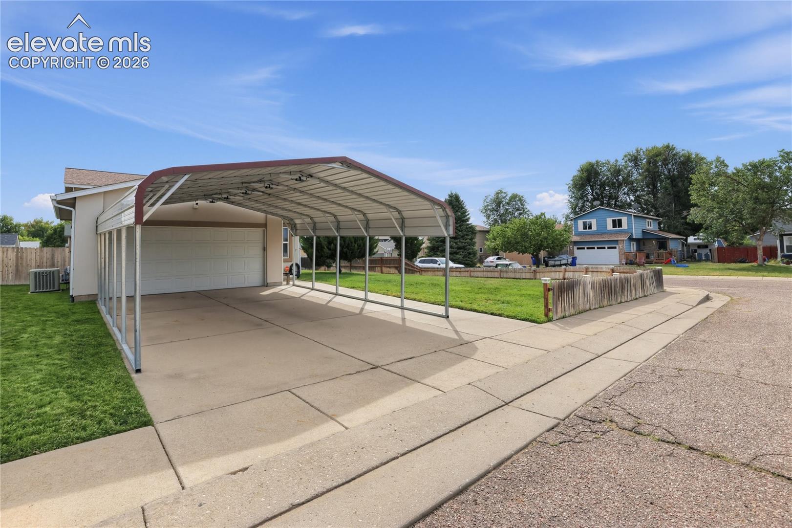 Listing photo 26 for 4565 Howland Street