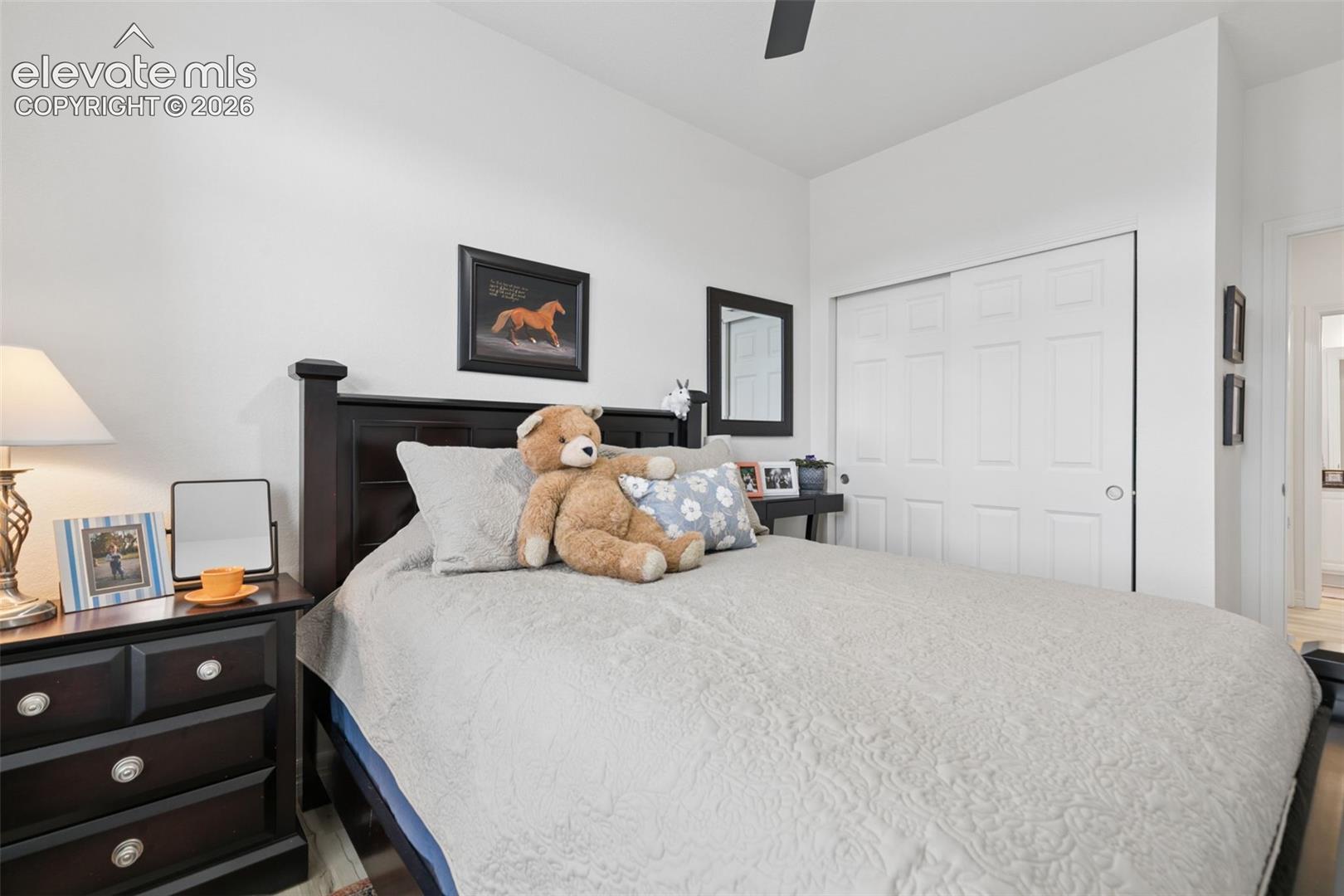 Listing photo 9 for 8948 Braemore Heights