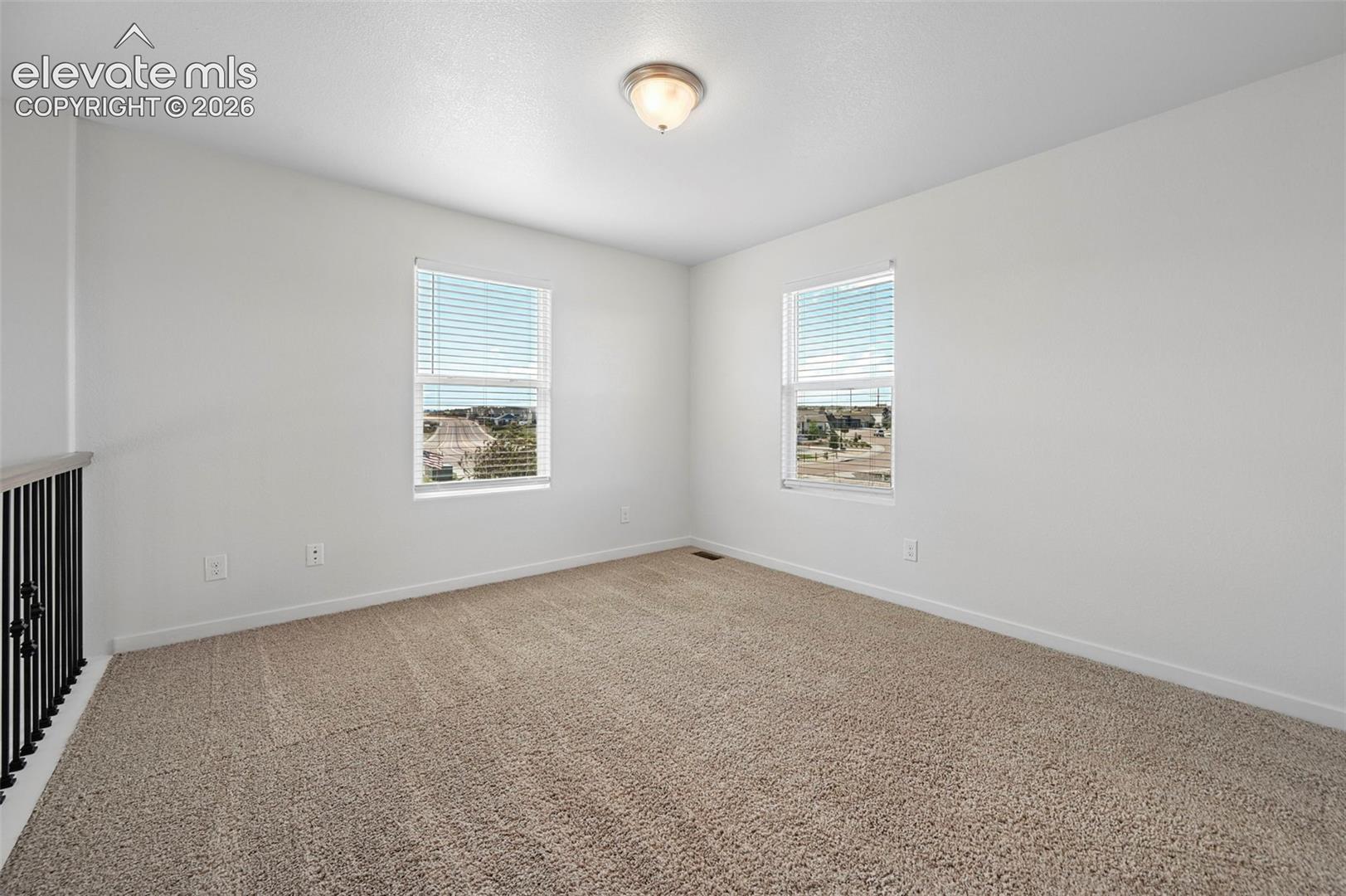 Listing photo 16 for 10112 Jaggar Way