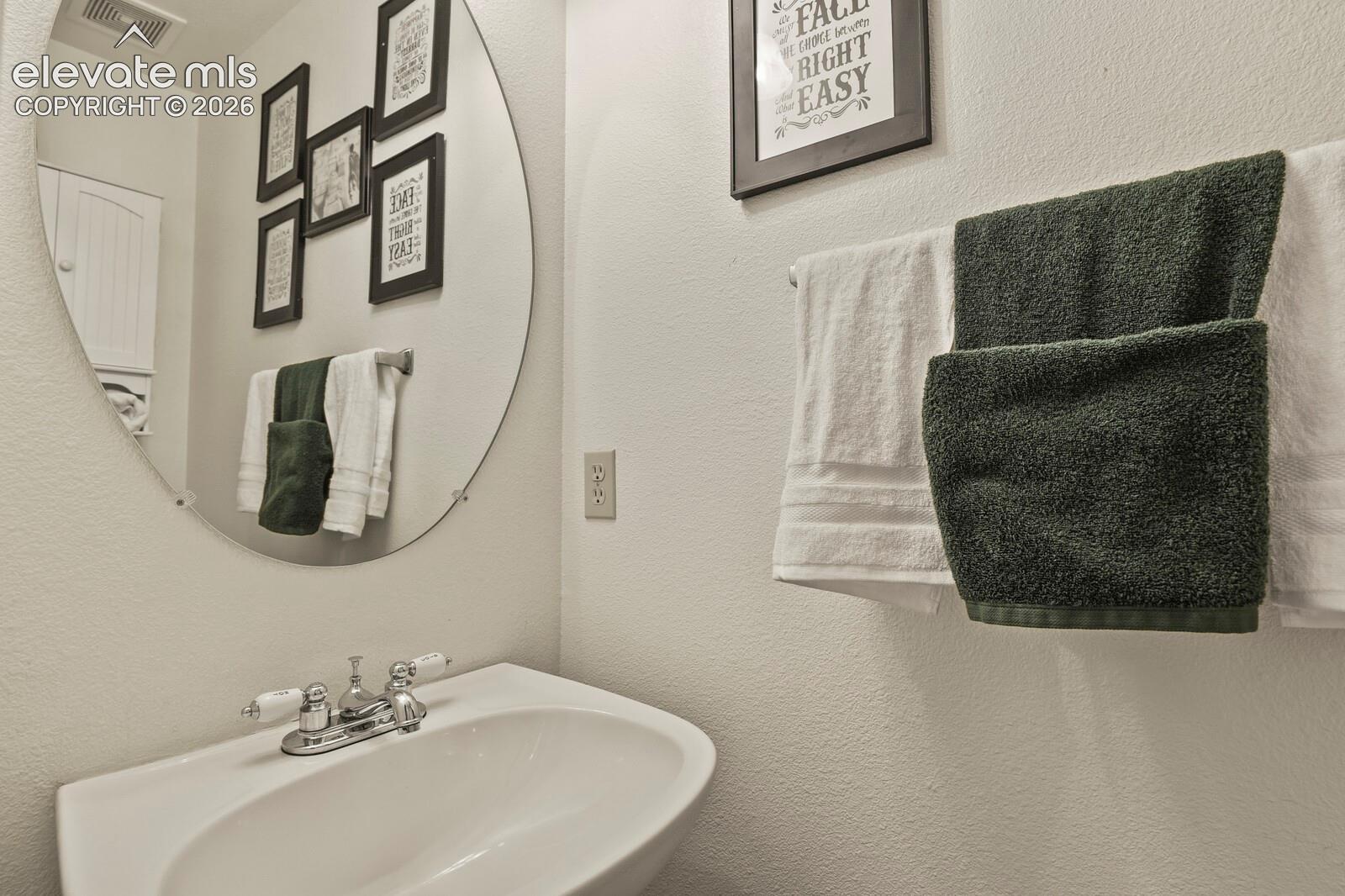 Listing photo 18 for 4912 Chariot Drive