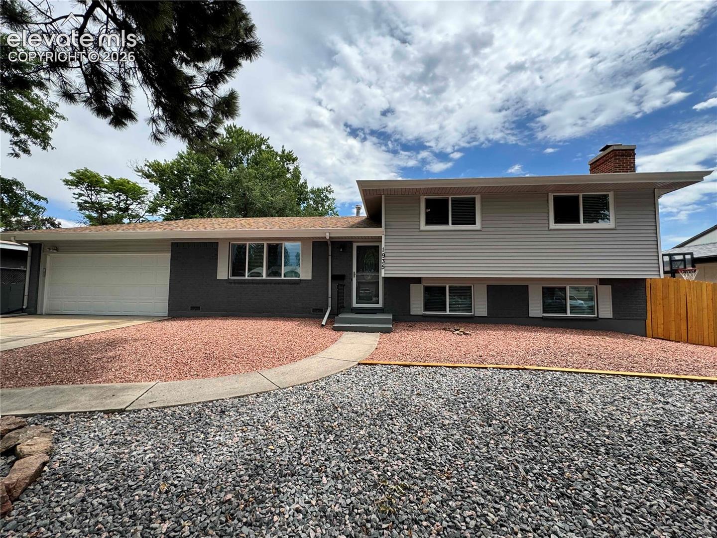 1935 Berkshire Lane