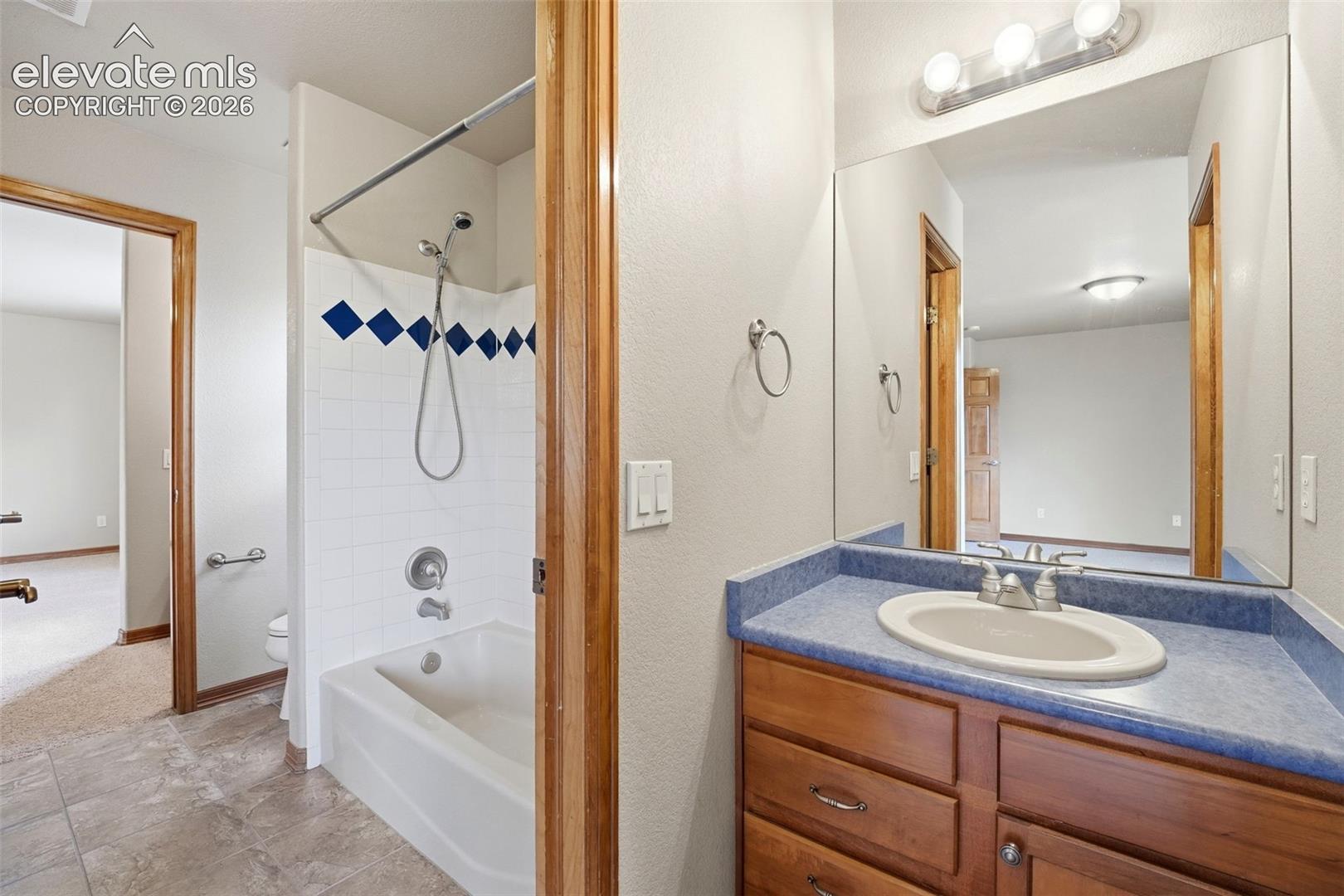 1630 Oakmont Drive, photo 18